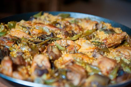Receta paella valenciana con socarrat